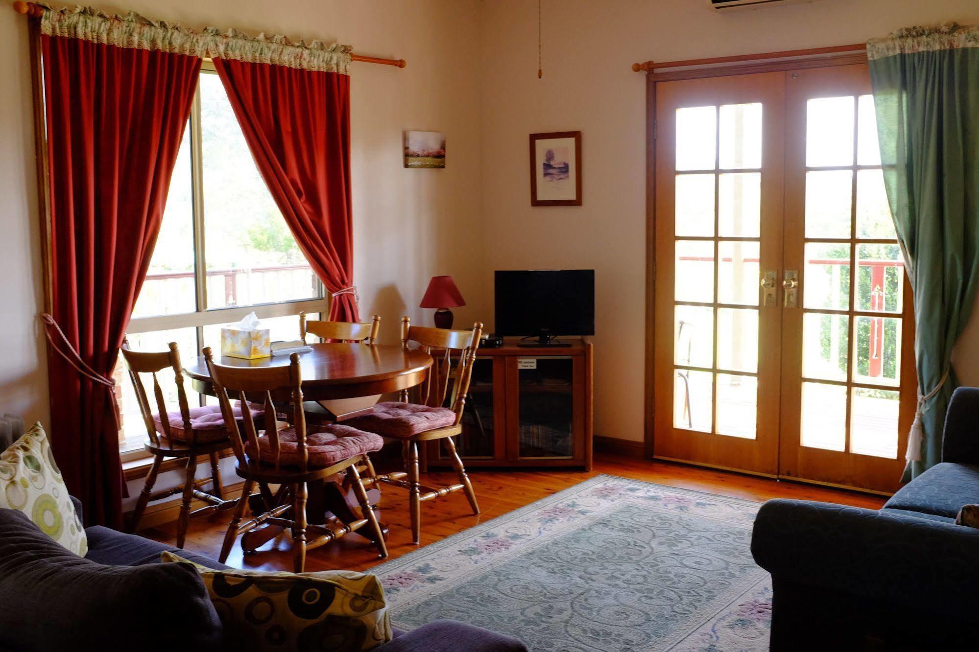 Bryn Glas Farm Stay Moruya Bagian luar foto